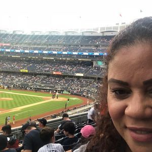 Meet your Posher, Moraima